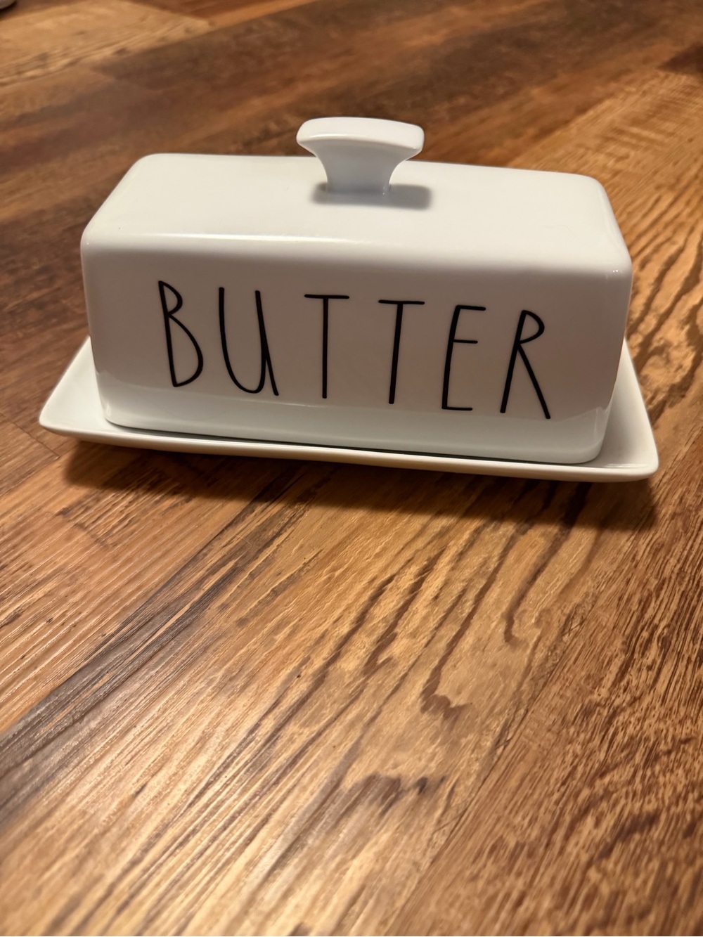 Ceramic White Butter Dish with Lid - Classic Kitchen Storage